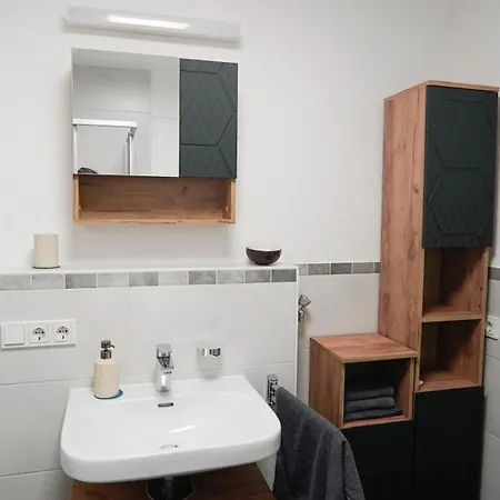 C - Gargen, Stilvoll, Modern & Cozy Im Zentrum Von