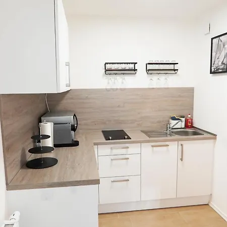 C - Gargen, Stilvoll, Modern & Cozy Im Zentrum Von Lejlighed