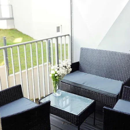 Apartment C - Gargen, Stilvoll, Modern & Cozy Im Zentrum Von *